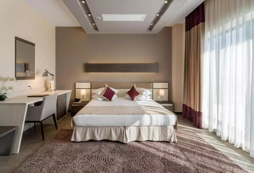 一ベッドルームエクゼクティブアパートメント, New Splendid Hotel & Spa Adults Only