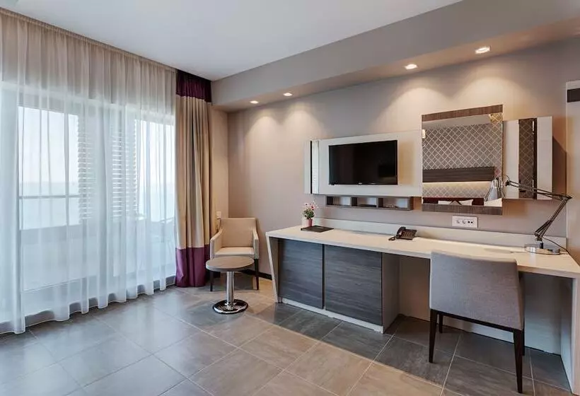 Superior room with lake view, New Splendid Hotel & Spa Adults Only