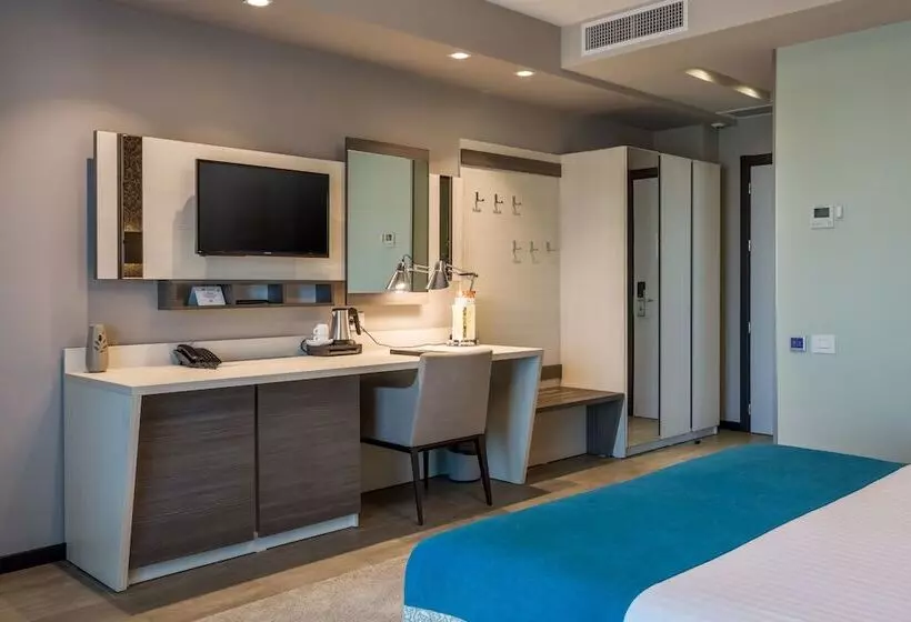 Superior room with lake view, New Splendid Hotel & Spa Adults Only