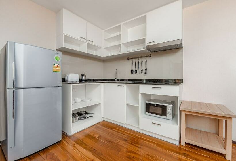 شقة ديلوكس غرفة واحدة, The Title Condo By Tropic Look