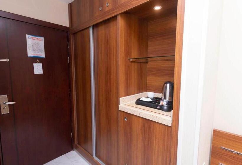 4인용 스탠다드 룸, فندق منار التوحيد 2