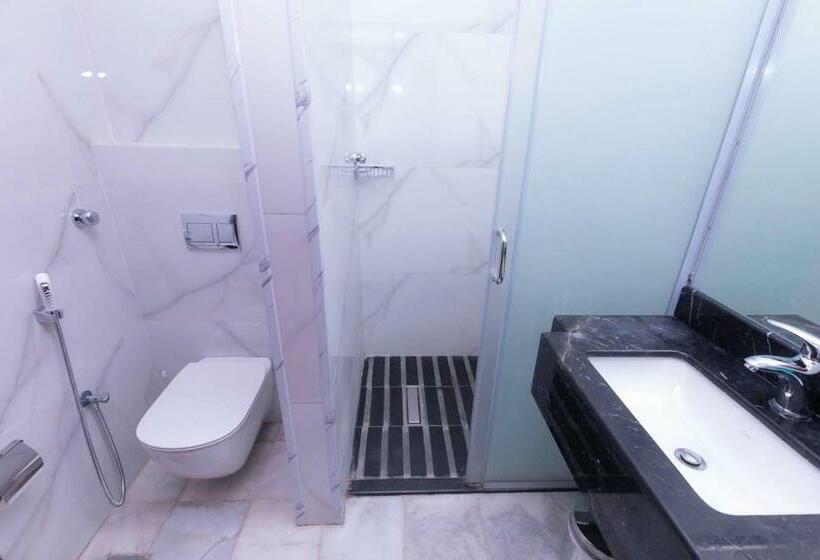 스탠다드 룸 킹사이즈 침대, فندق منار التوحيد 2