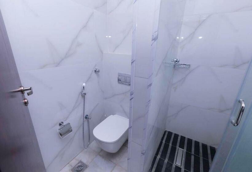 스탠다드 룸 킹사이즈 침대, فندق منار التوحيد 2