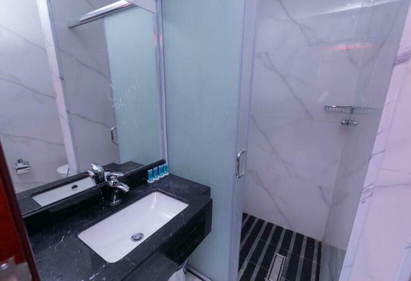 스탠다드 룸 킹사이즈 침대, فندق منار التوحيد 2