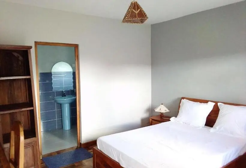 اتاق استاندارد با چشم‌انداز باغ, Andasibe Sifaka Lodge
