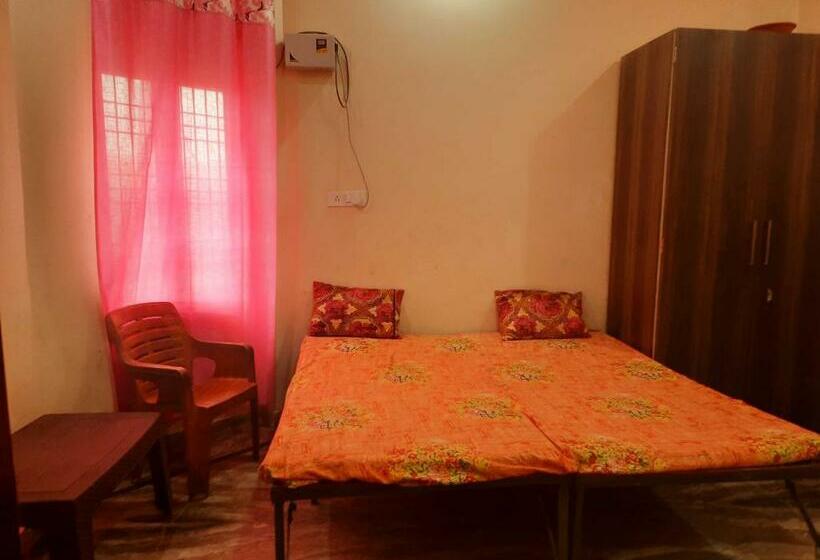 트리플 클래식 룸, Oyo 81141 Mangal Bhawan