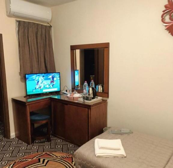 اتاق استاندارد با سرویس بهداشتی مشترک, Plaza De Petra