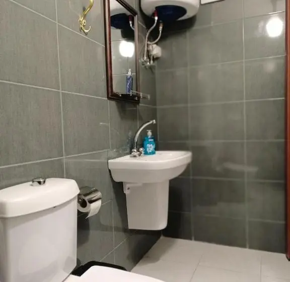 اتاق استاندارد با سرویس بهداشتی مشترک, Plaza De Petra
