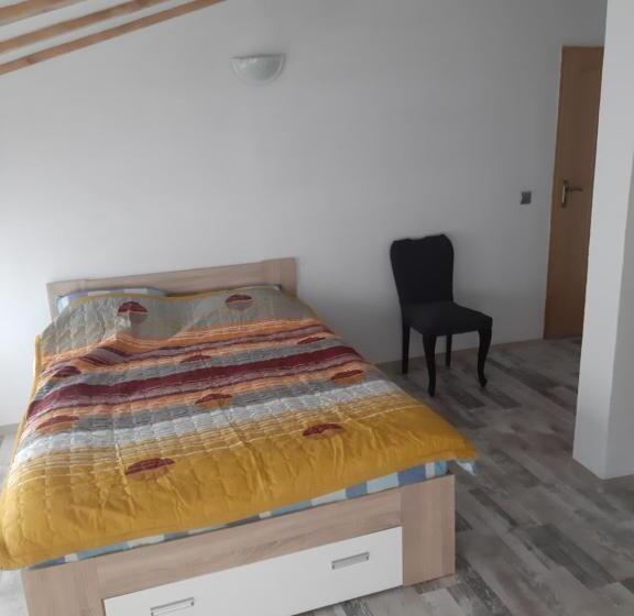 スタンダードルーム, Casa