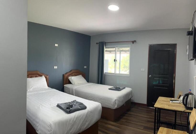 Standard Room, บ้านทุ่ง เคียงบึง รีสอร์ท
