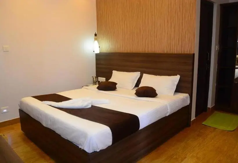 バルコニー付きデラックスルーム, Vanam Holidays