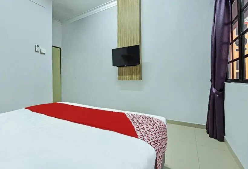 キングサイズベッドのデラックスルーム, Oyo 90626  Ezzyhome Johor Jaya