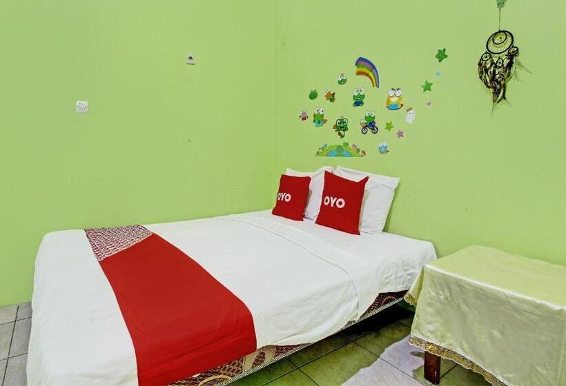 اتاق لوکس, Oyo 92467 Cahyo Kost 1