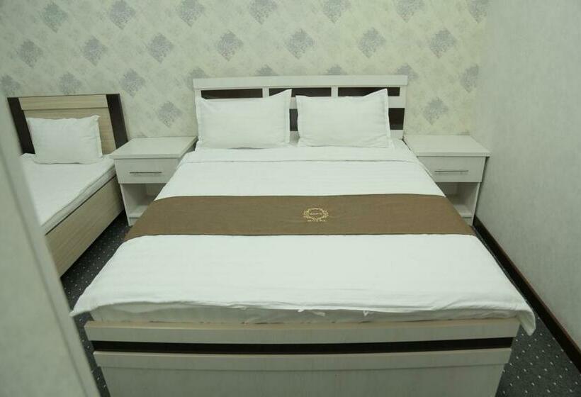 اتاق خانوادگی, Premium Hotel 777