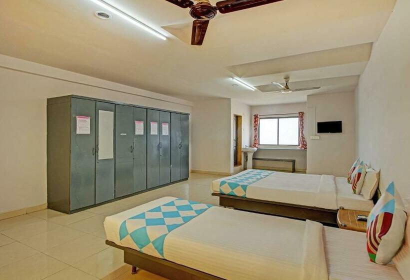 Трехместный Номер Классика, Oyo 81056 Ar Rooms