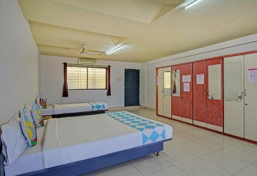 חדר קלאסי לשלושה, Oyo 81056 Ar Rooms