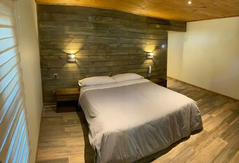 キングサイズベッドのスーペリアルーム, Motel Los Robles