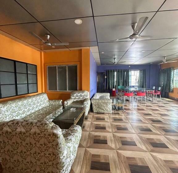 スタンダードルーム, Roop Amrit Guest House