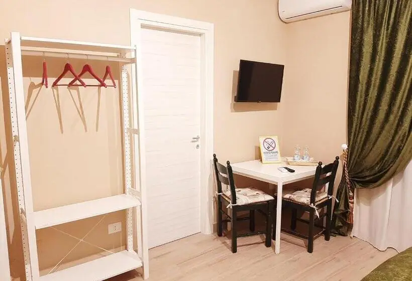 スタンダードルーム, Carmen S Home Caserta Sud