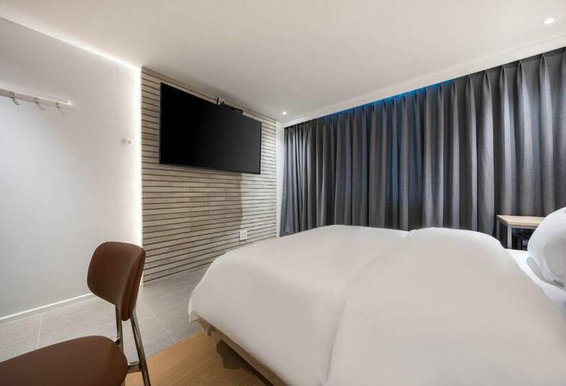 スタンダードルーム, Siheung Brown Dot Jeongwang