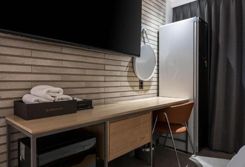 スタンダードルーム, Siheung Brown Dot Jeongwang