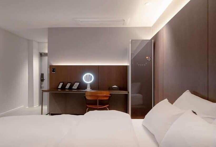 デラックスルーム, Siheung Brown Dot Jeongwang