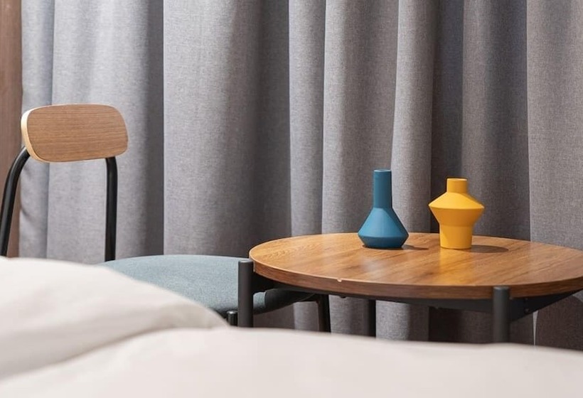 デラックスルーム, Siheung Brown Dot Jeongwang