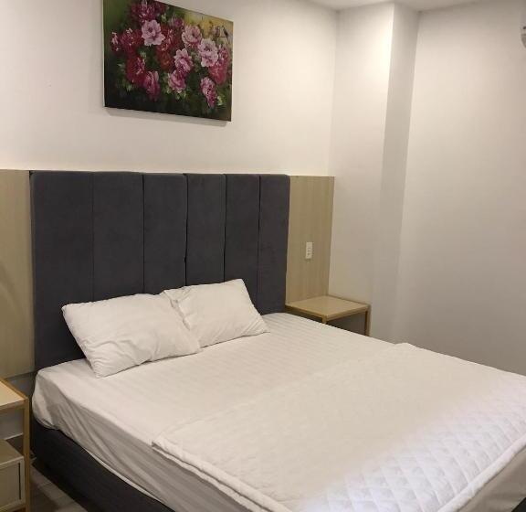 اتاق استاندارد, Ht