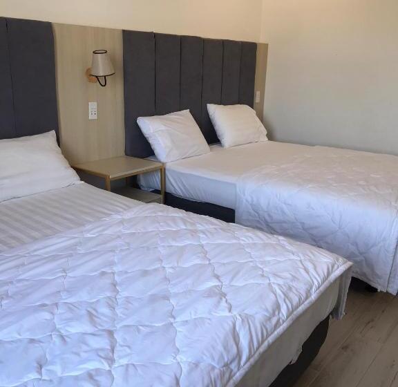 اتاق استاندارد چهار تخته, Ht