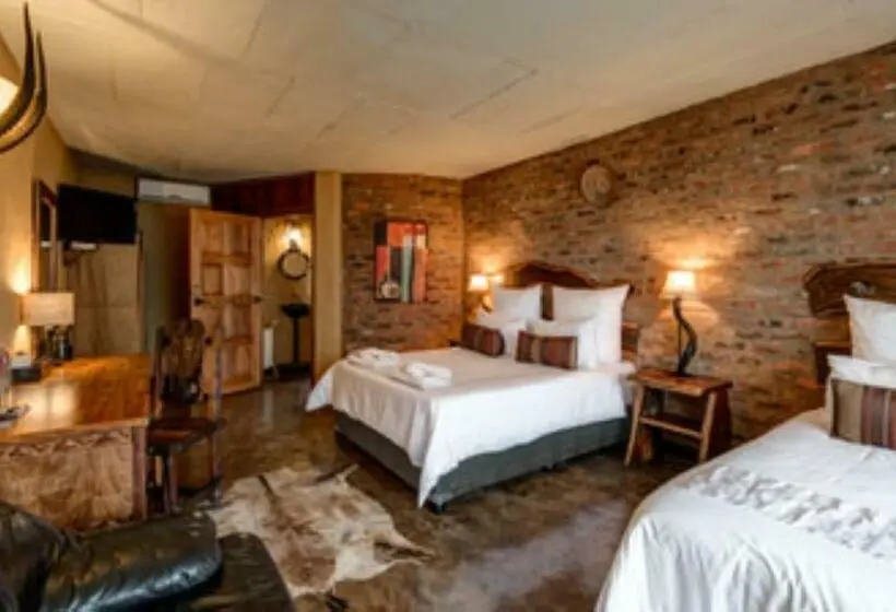 ファミリールーム, Ndlovu Lodge