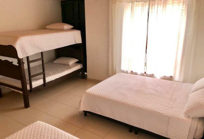 غرفة عائلية, Hospedaje Casa Lola