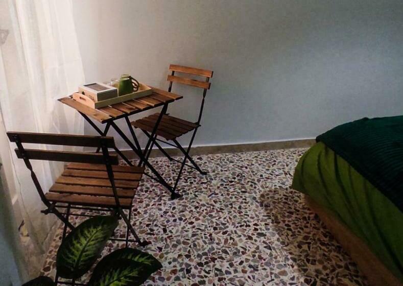 标准间, Ament S B&b