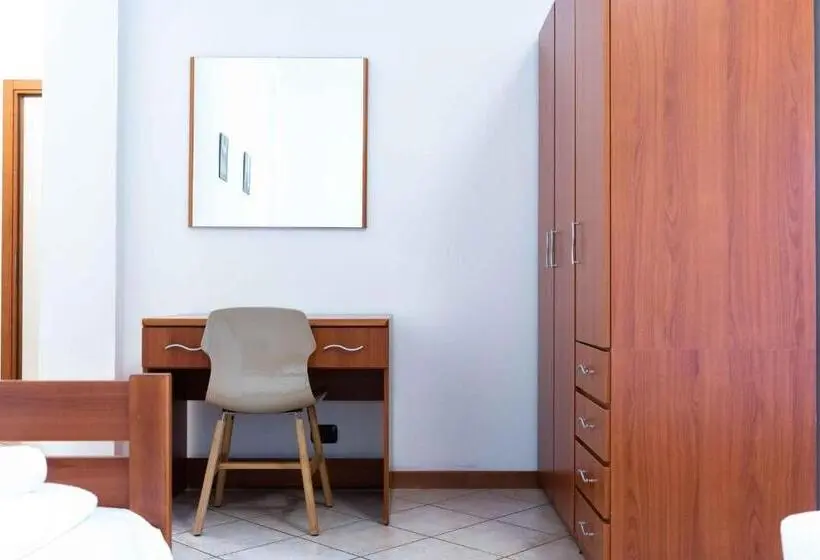 Standard Neljän Hengen Huone, Wayco Rooms