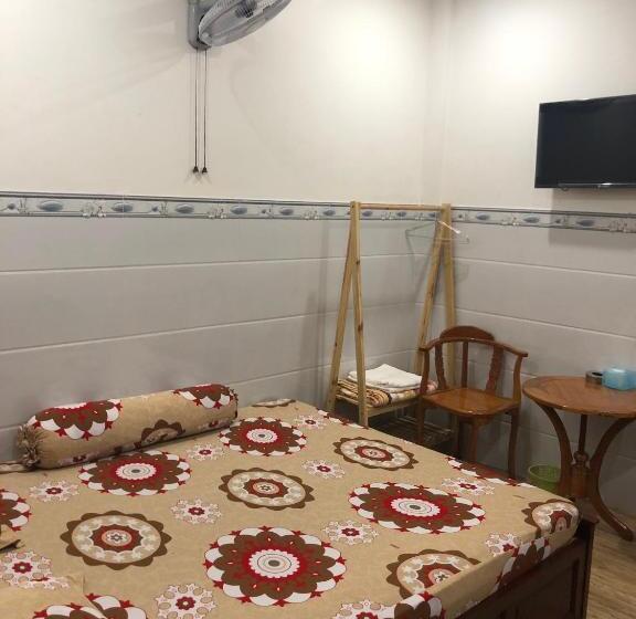 سوییت, Nhà Nghỉ Phương Linh 0vat