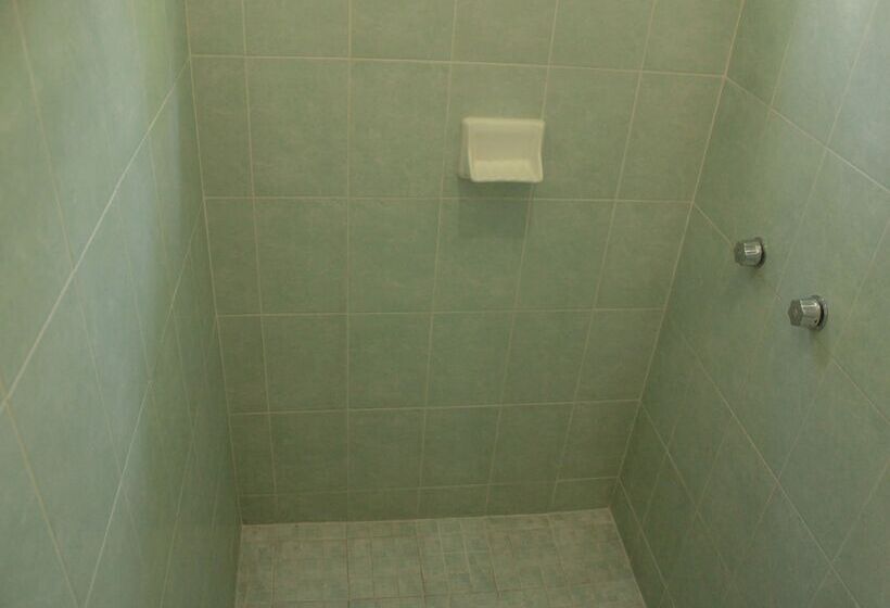 标准间, Om Downtown