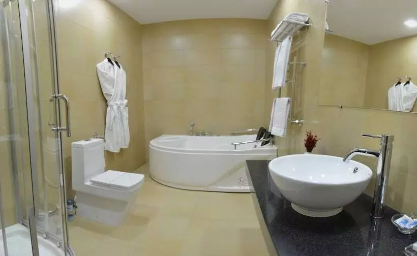 سوییت, Aquamarine Hotel & Spa