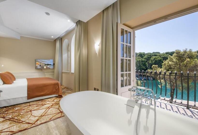 سوییت با چشم‌انداز دریا, Boutique Hotel Alhambra