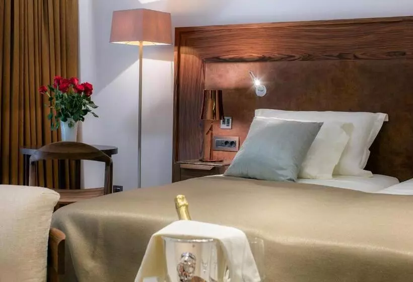 اتاق دلوکس با چشم‌انداز پارک, Boutique Hotel Alhambra