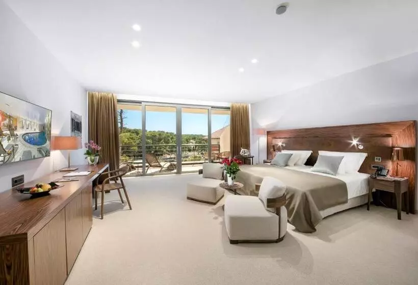اتاق لوکس با چشم‌انداز دریا, Boutique Hotel Alhambra