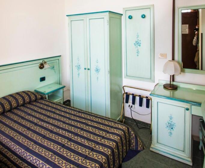 スタンダードトリプルルーム, Baia