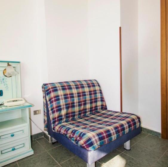 スタンダードトリプルルーム, Baia