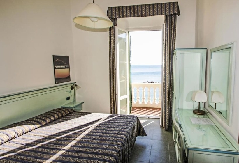 Triple Room Sea View, Baia