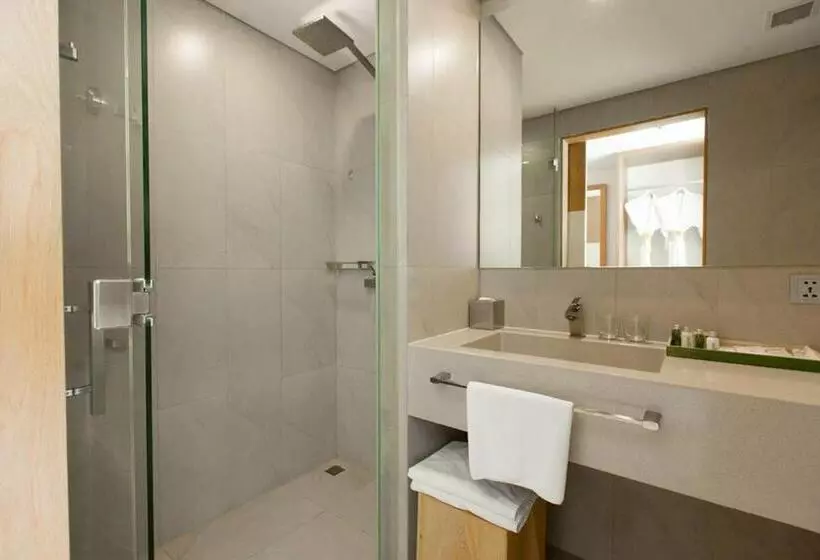 استودیوی استاندارد, Fusion Suites Da Nang