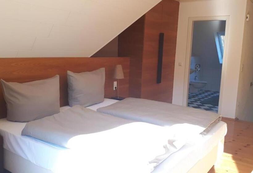 منزل غرفة نوم واحدة, Habichtstein