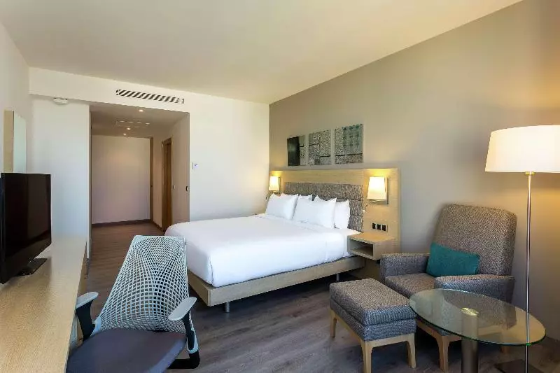 اتاق استاندارد با تخت بزرگ, Hilton Garden Inn Tanger City Center