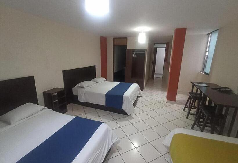 اتاق استاندارد چهار تخته, Le Saint Etienne