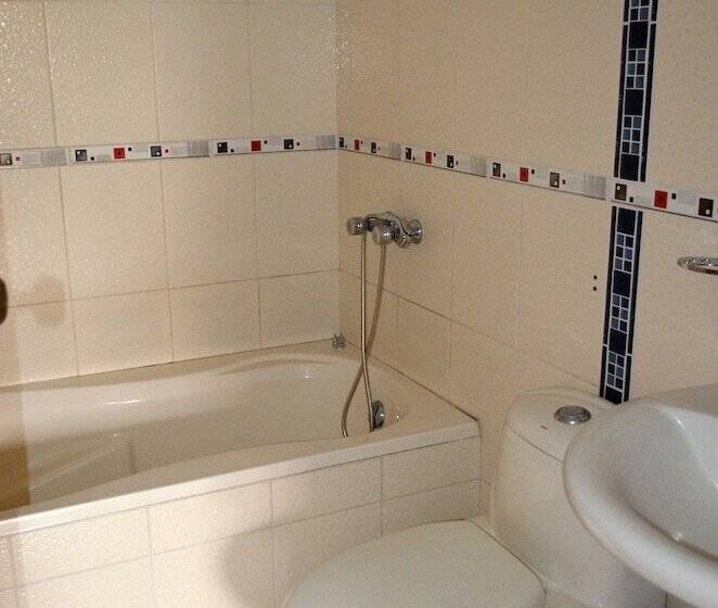 اتاق استاندارد, Le Saint Etienne