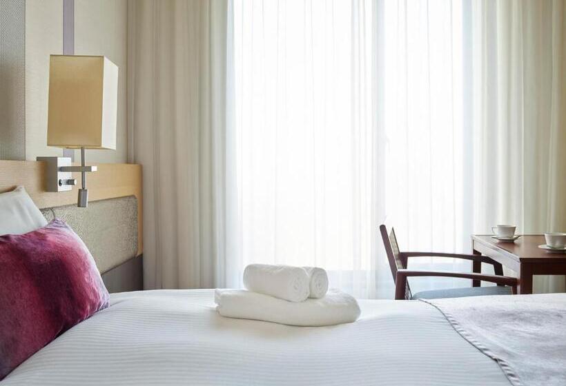 Номер Superior Кровать Куин, Mitsui Garden Hotel Osaka Premier