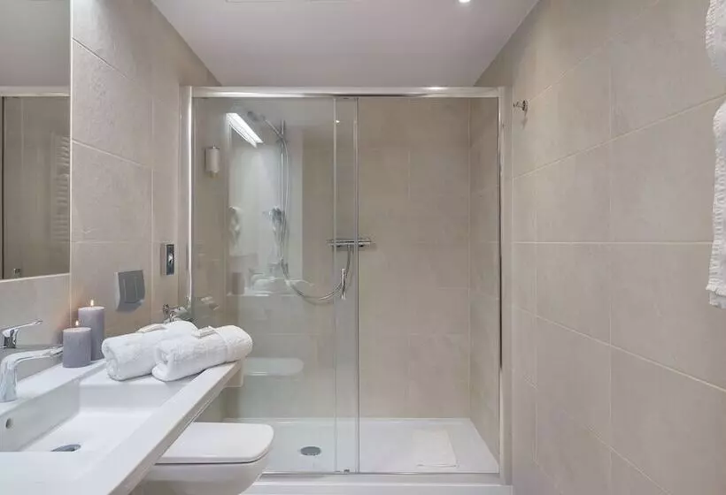 اتاق استاندارد یک نفره, Molo