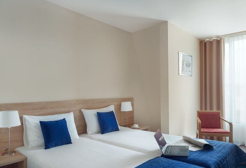 اتاق استاندارد یک نفره, Molo